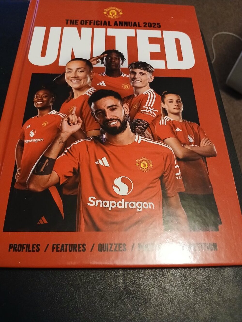 The Official Annual 2025 Manchester United - Soccer / Futbol